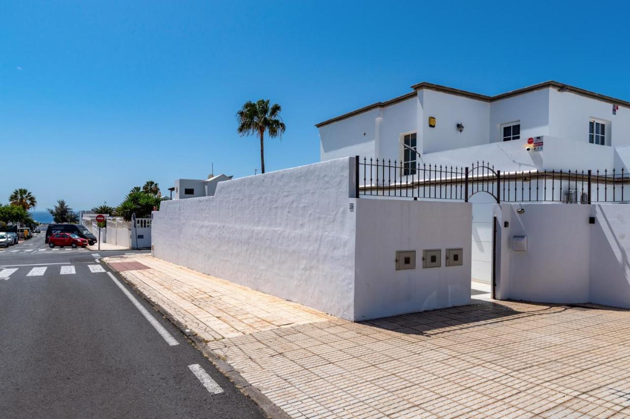 Villa Mannat By Villa Plus Puerto del Carmen  Bagian luar foto